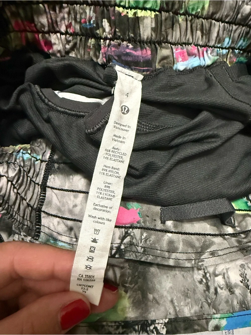 Lululemon Hotty Hot High-Rise Short 4